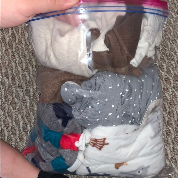 Various 3-6 pjs - Picture 3 of 3